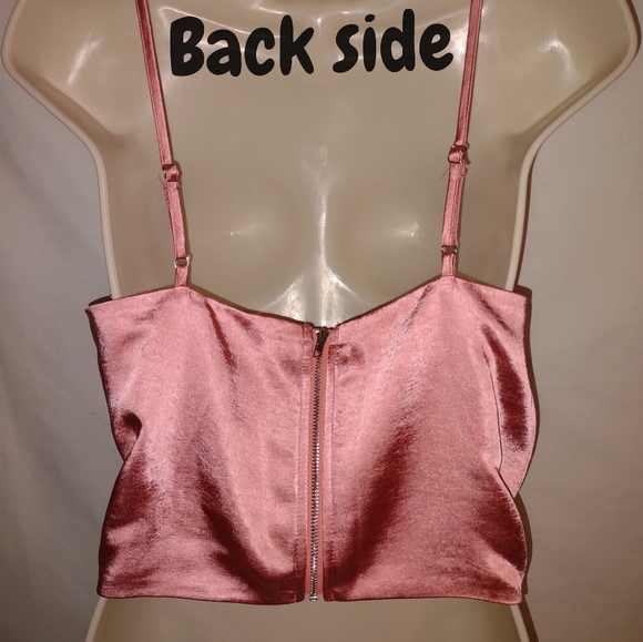 🎀 NWT Lulu's crop top. - Picture 2 of 4